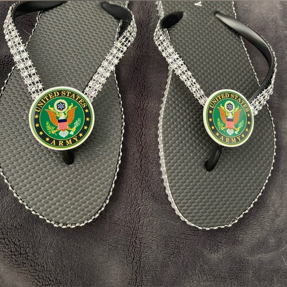Shoes - United States Army Flip Flops